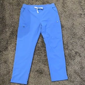 Petite Camsa top and petite Yola skinny pants